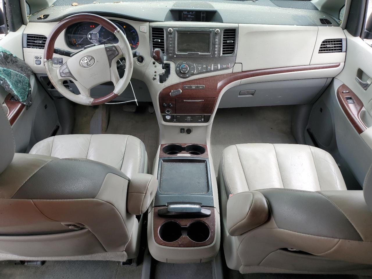 Toyota Sienna Xle