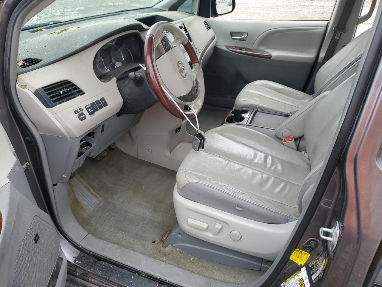 Toyota Sienna Xle