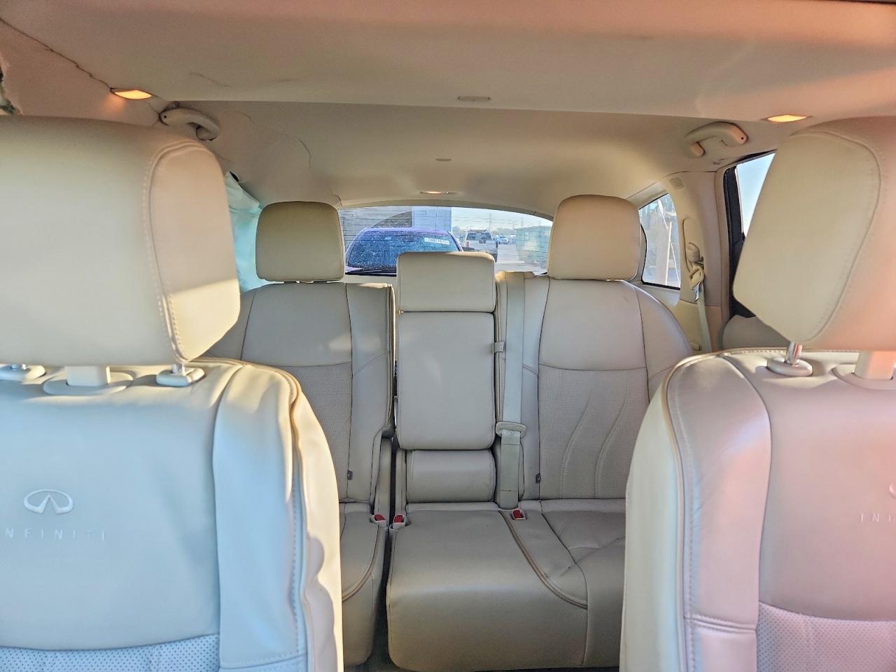 INFINITI Qx Base