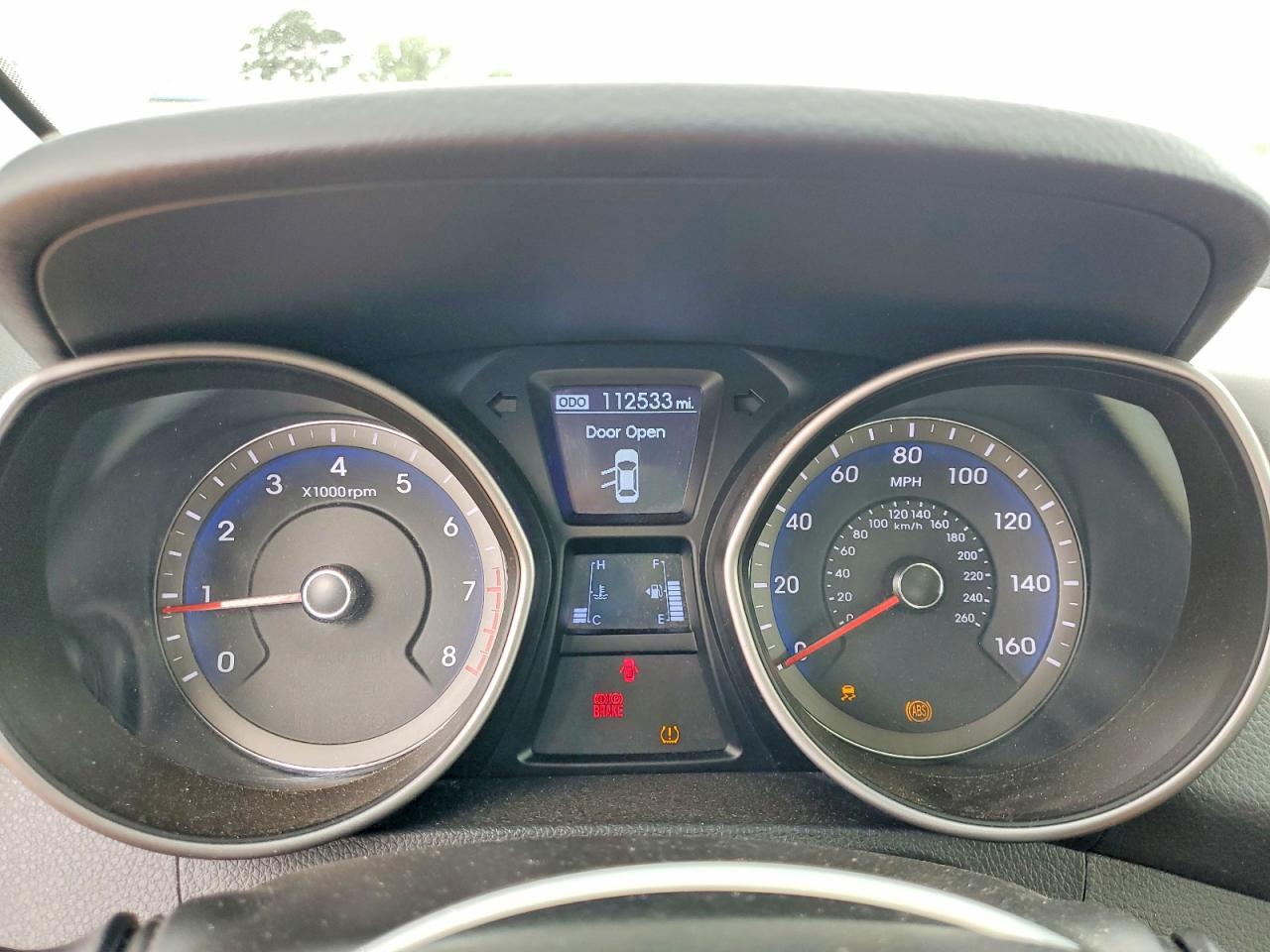 Hyundai ELANTRA Base