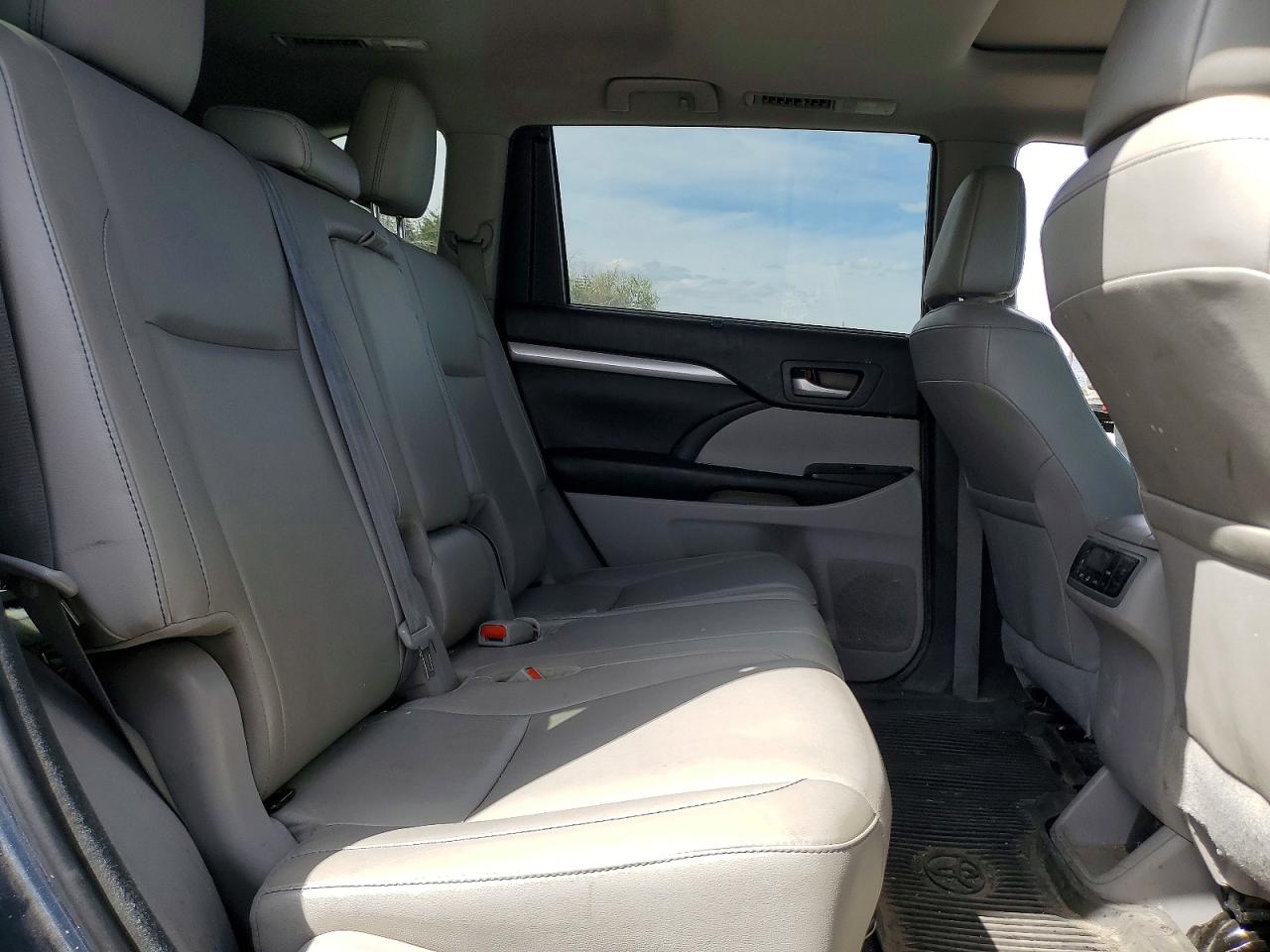 Toyota Highlander Xle