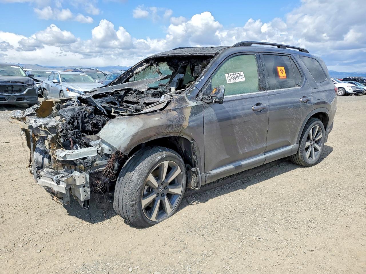Salvage Honda Pilot Image