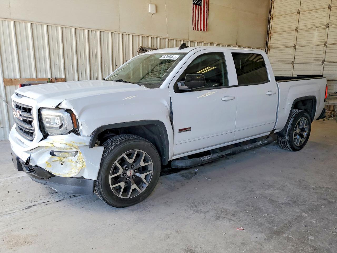 Salvage GMC Sierra Image