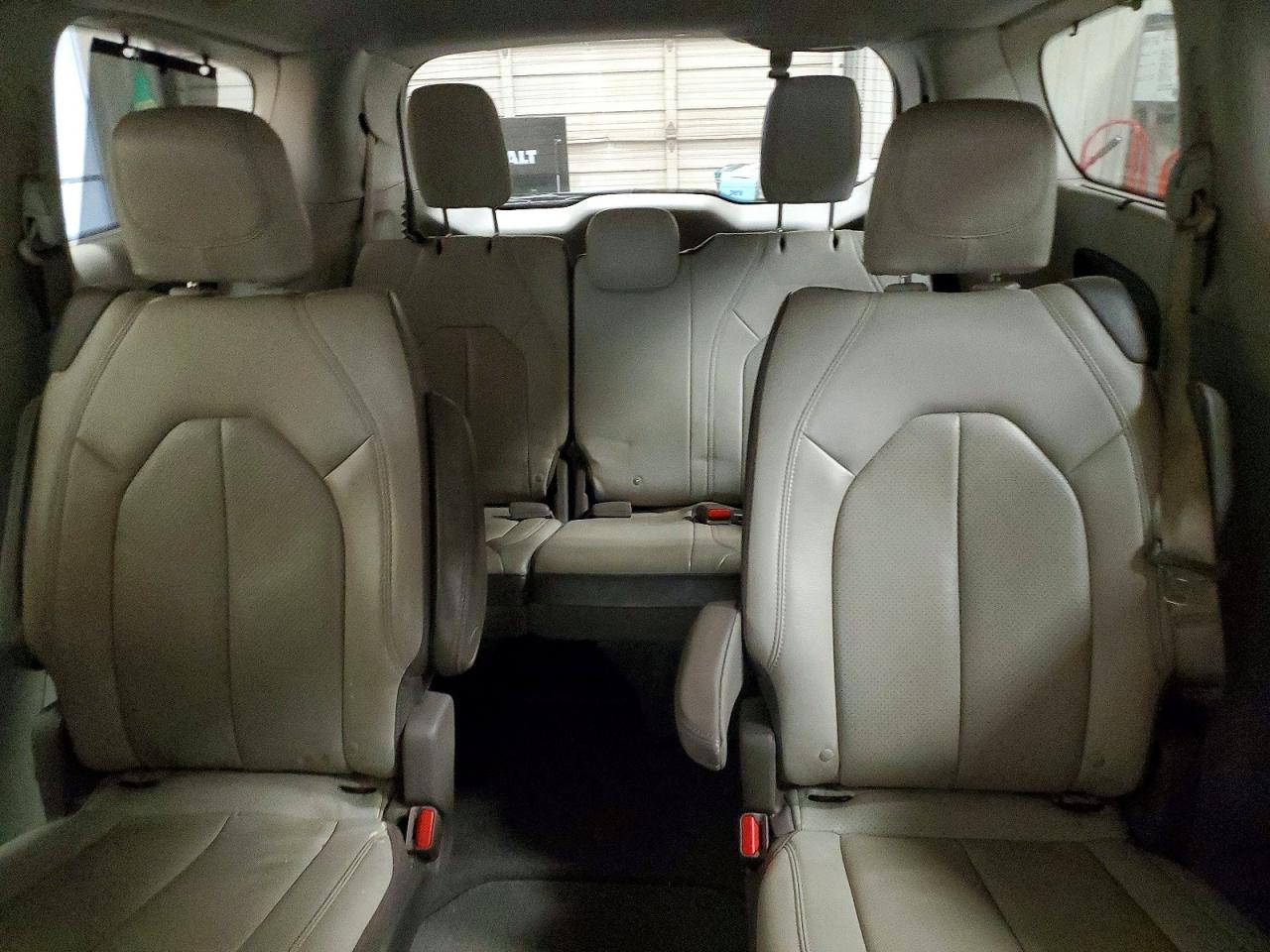 Chrysler Pacifica Touring L Plus
