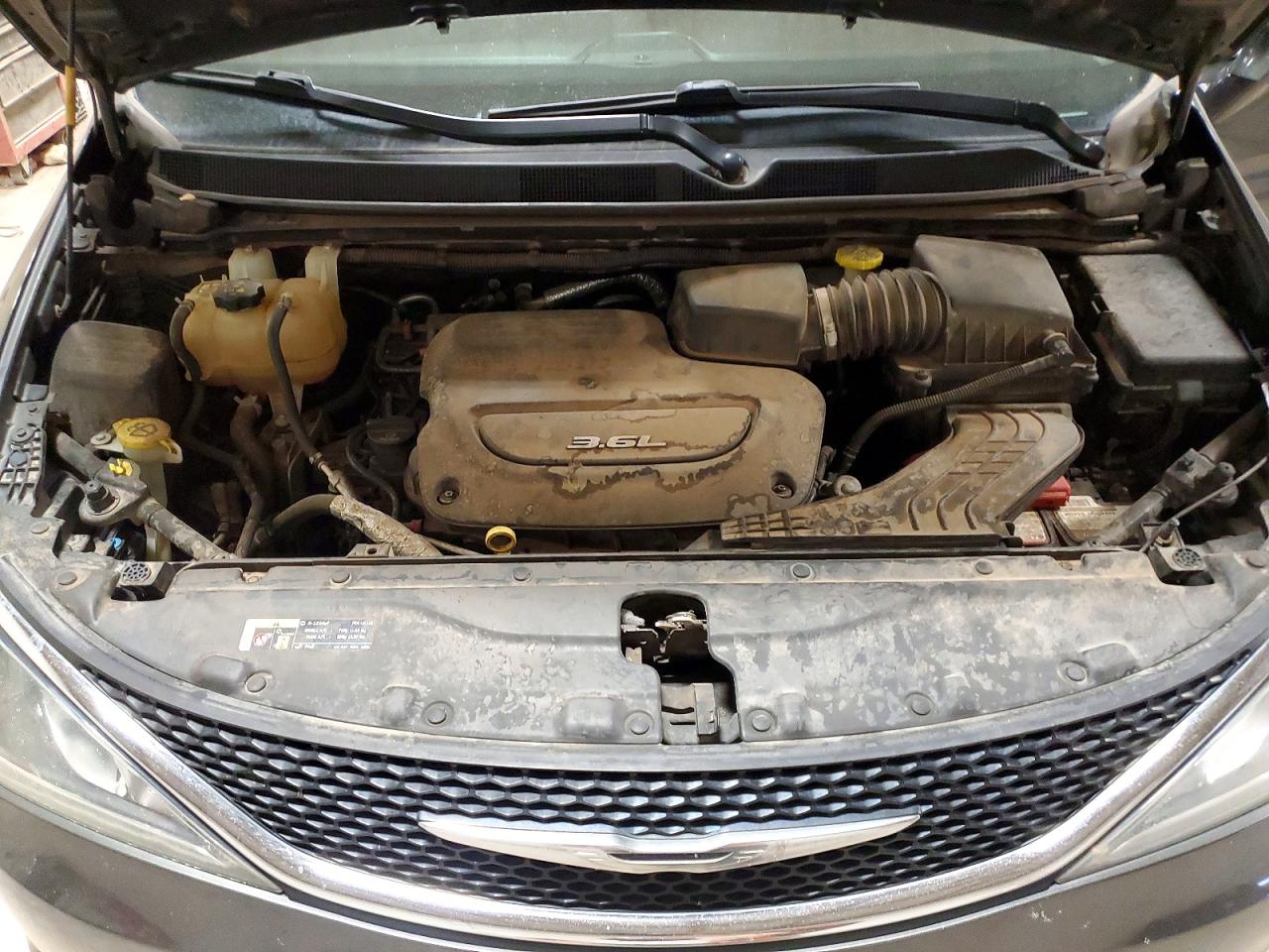 Chrysler Pacifica Touring L Plus