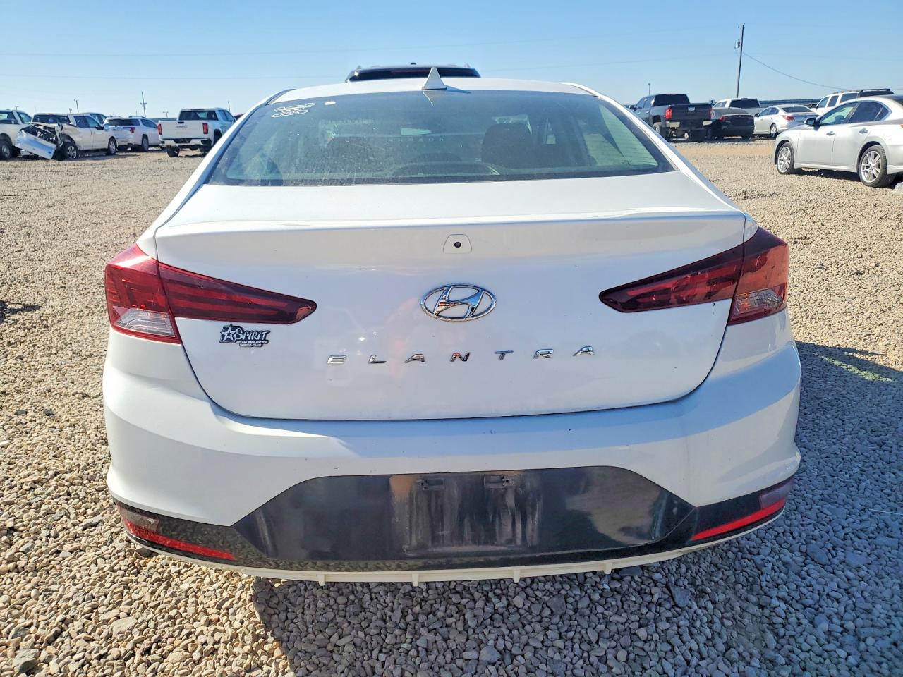 Hyundai ELANTRA Sel