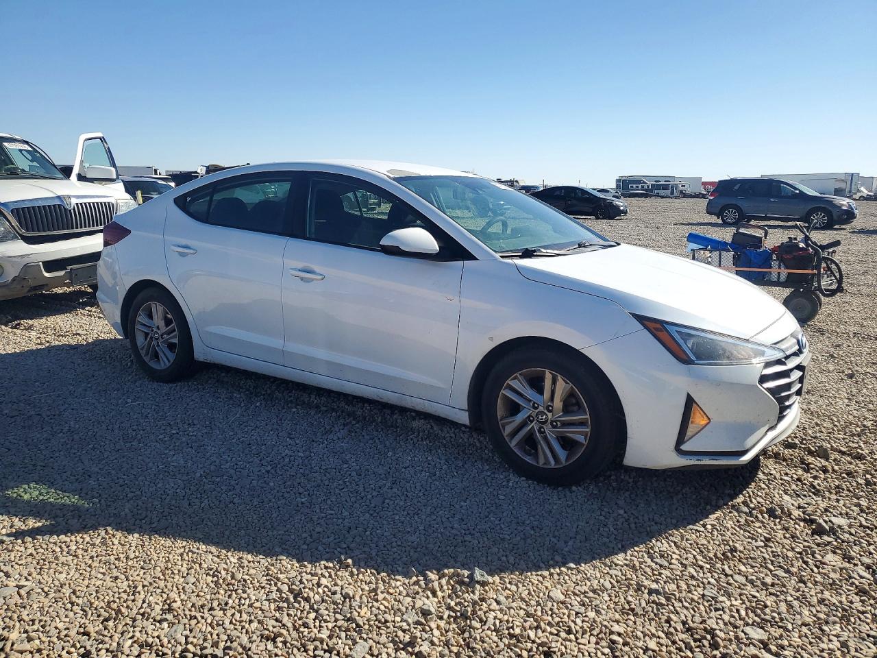 Hyundai ELANTRA Sel