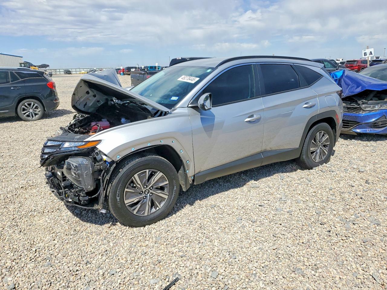 Salvage Hyundai TUCSON Image