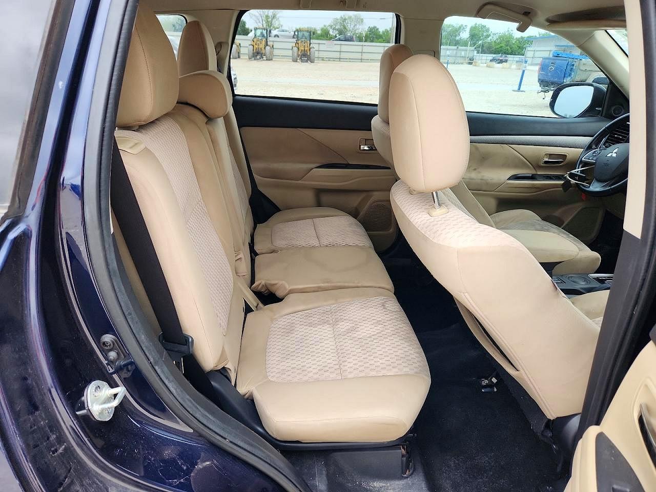 Mitsubishi Outlander Se