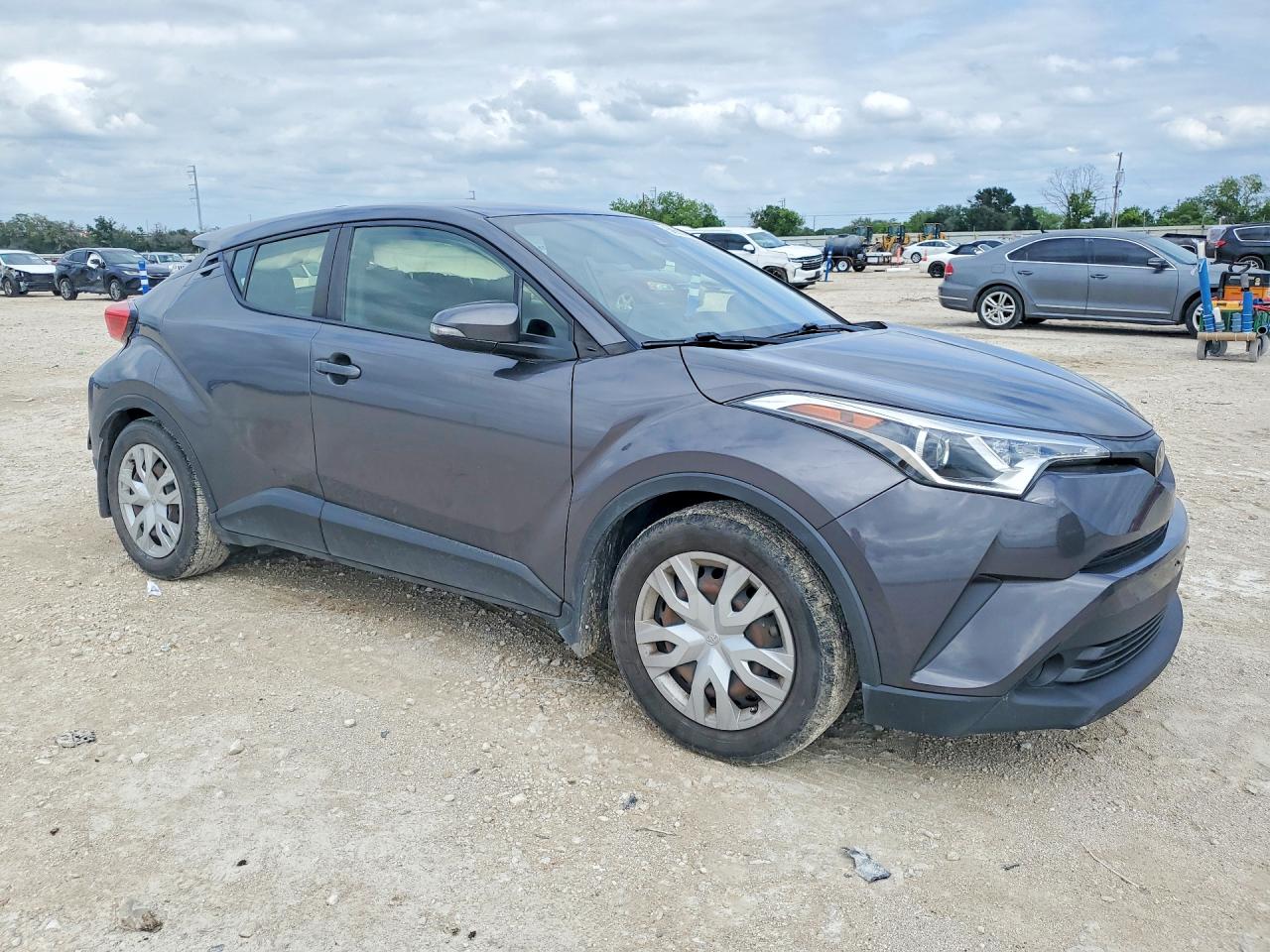 Toyota C-hr Le Le