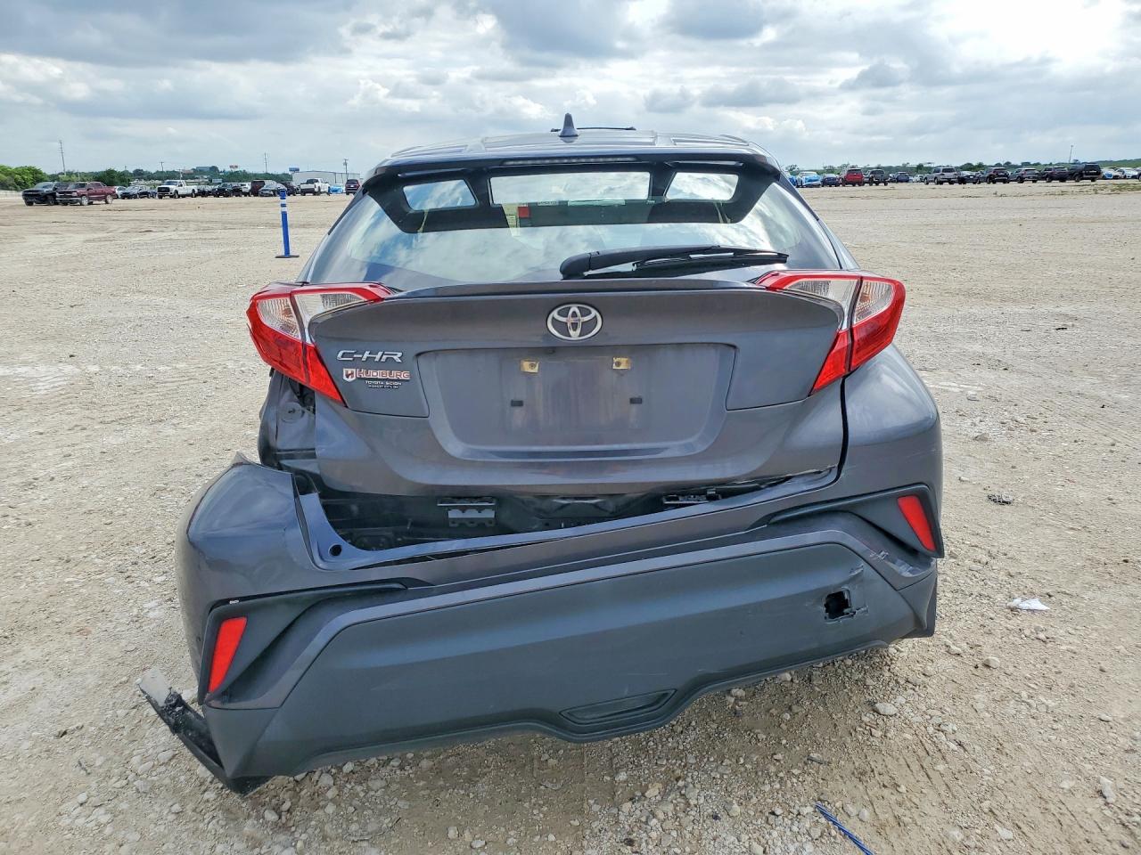 Toyota C-hr Le Le