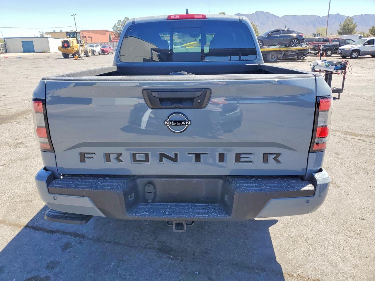 Nissan Frontier Sv