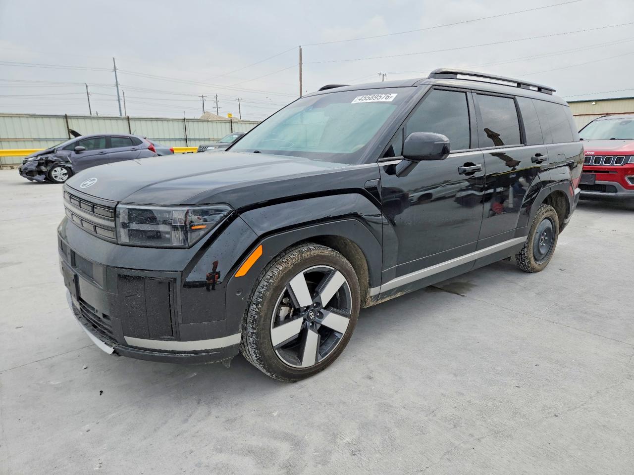 Salvage Hyundai SANTA FE Image