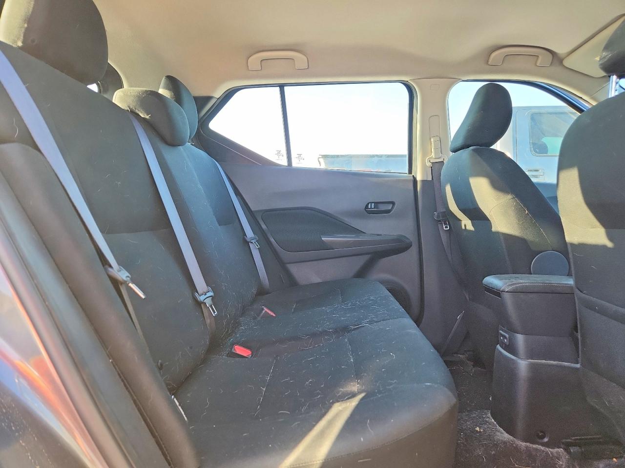 Nissan Kicks S