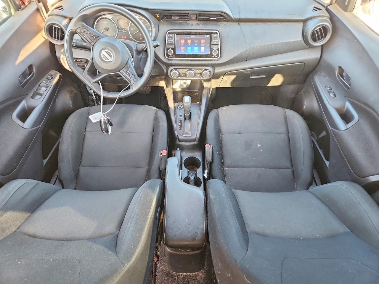 Nissan Kicks S