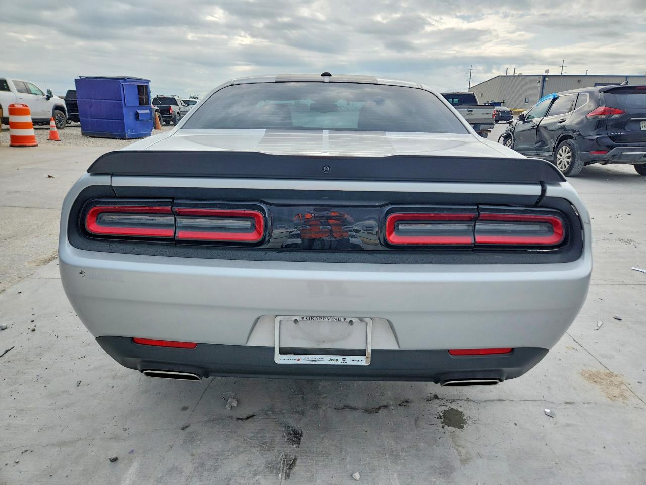 Dodge Challenger Sxt