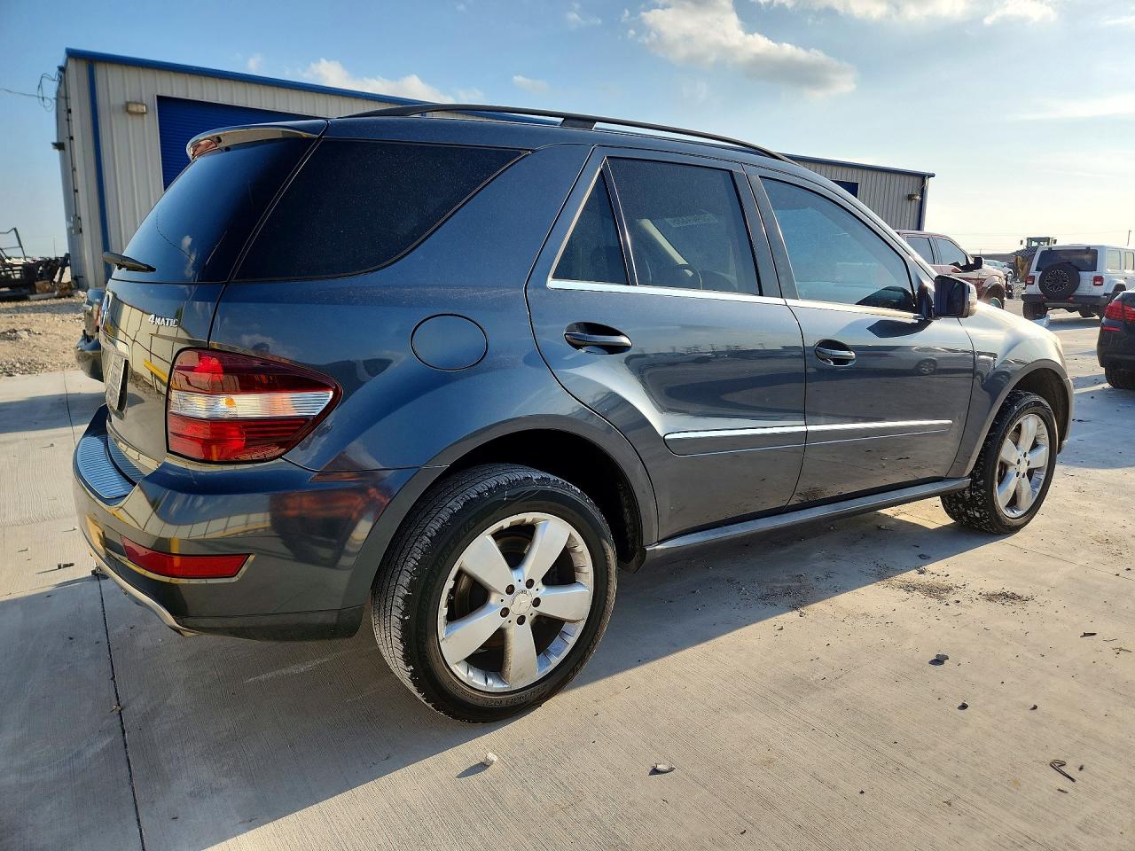 Mercedes-Benz M-Class 350 4matic