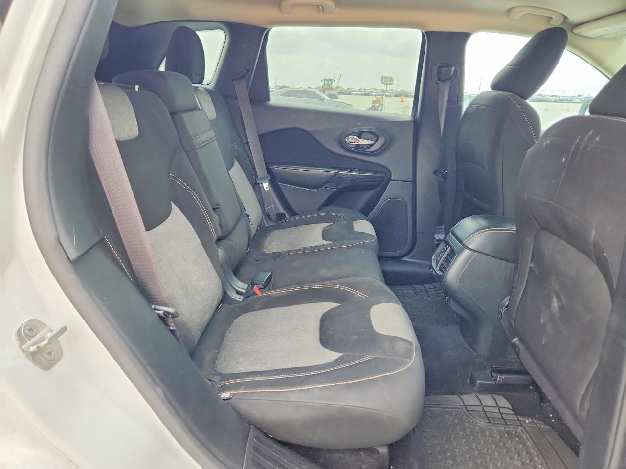 Jeep Grand Cherokee Latitude