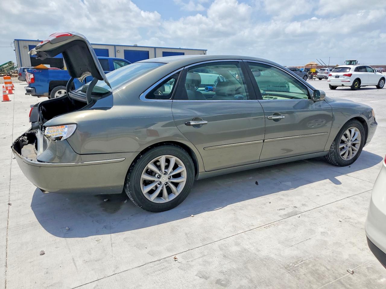 Hyundai Azera Se