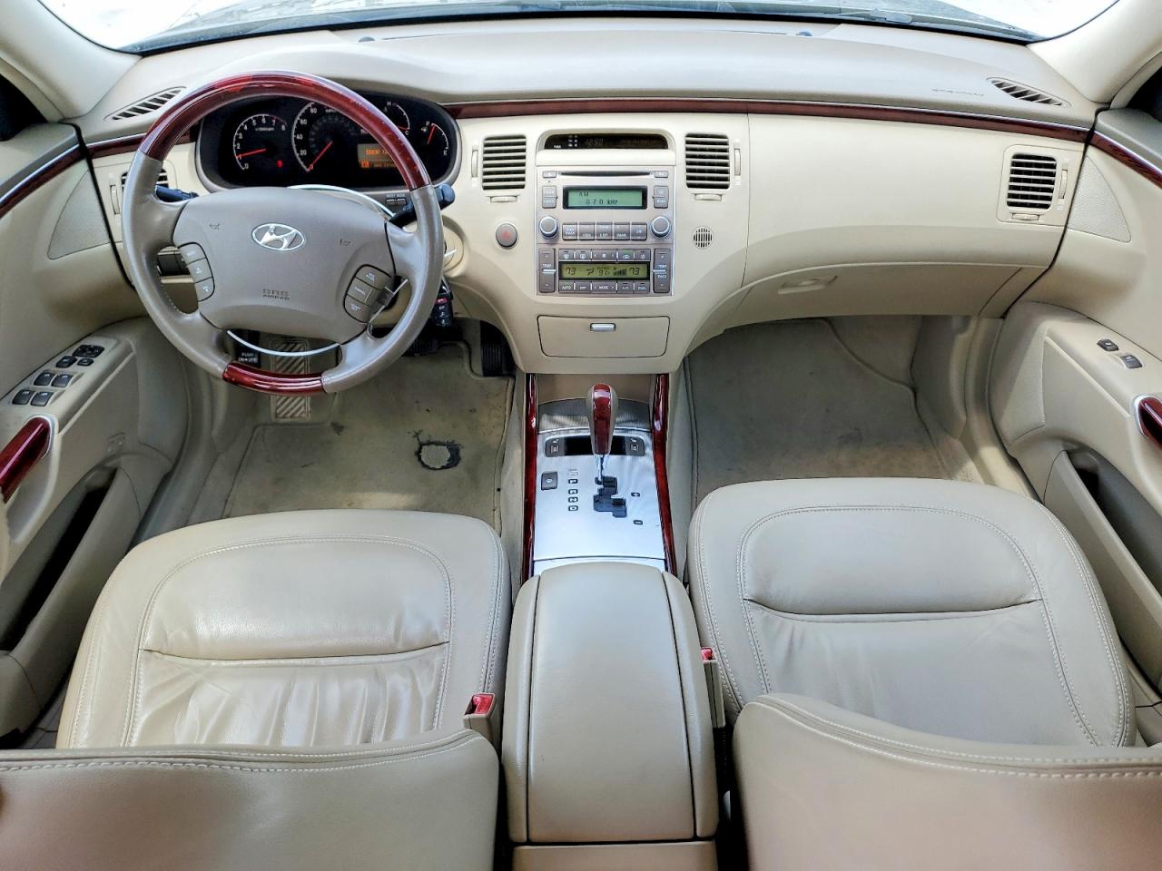 Hyundai Azera Se