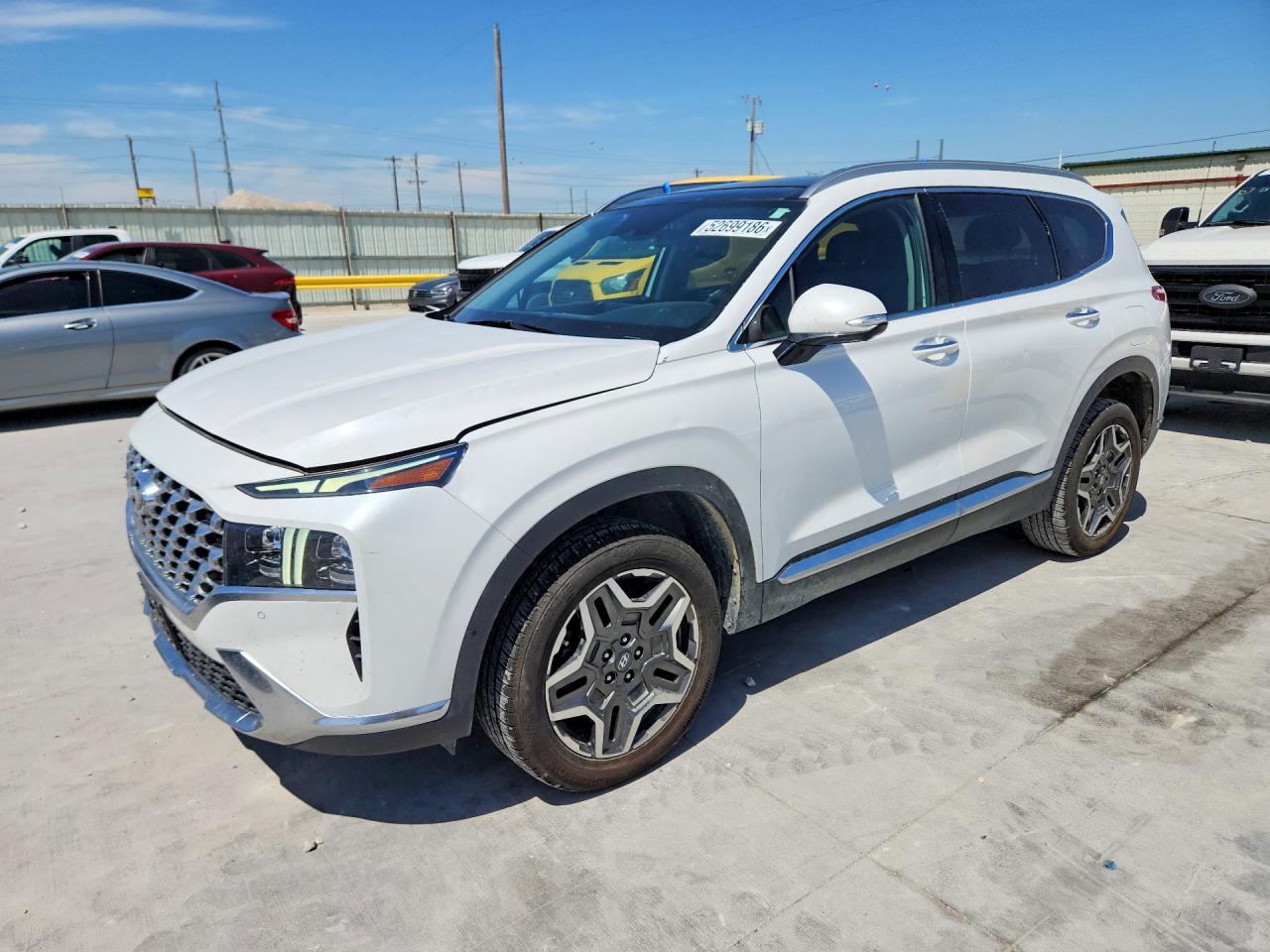Salvage Hyundai SANTA FE Image