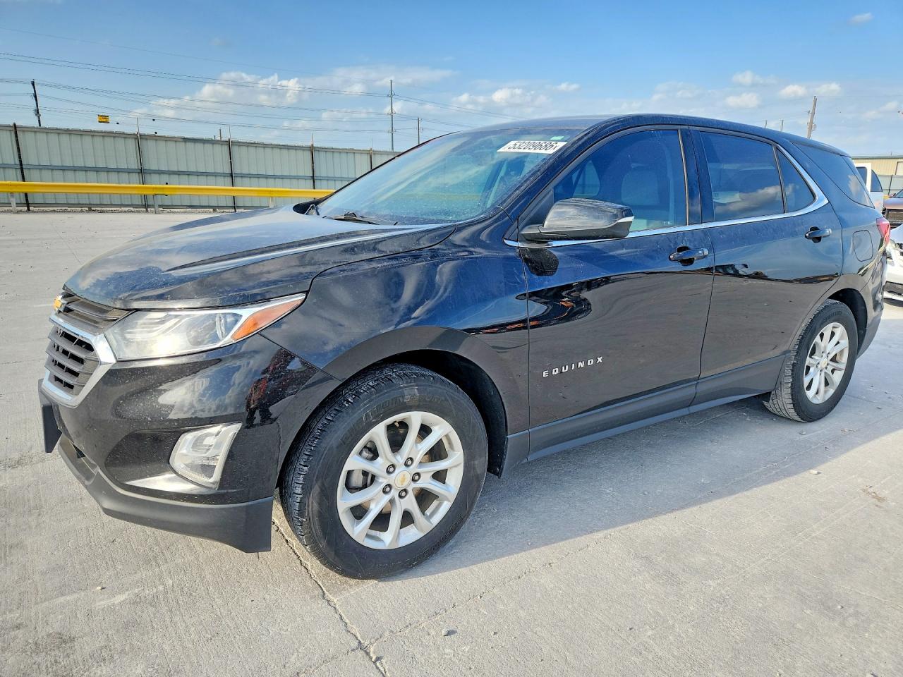 Salvage Chevrolet Equinox Image