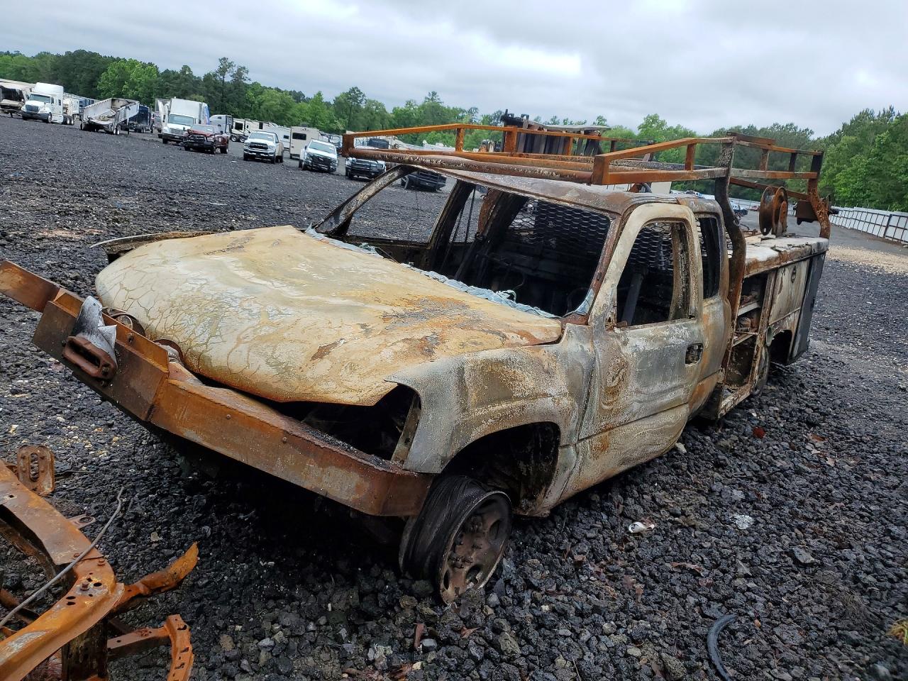 Salvage GMC Sierra Image
