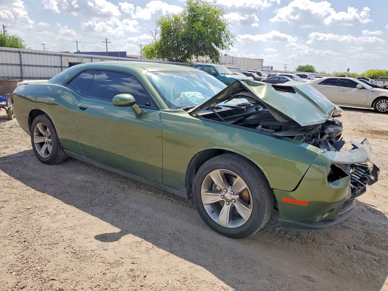 Dodge Challenger Sxt