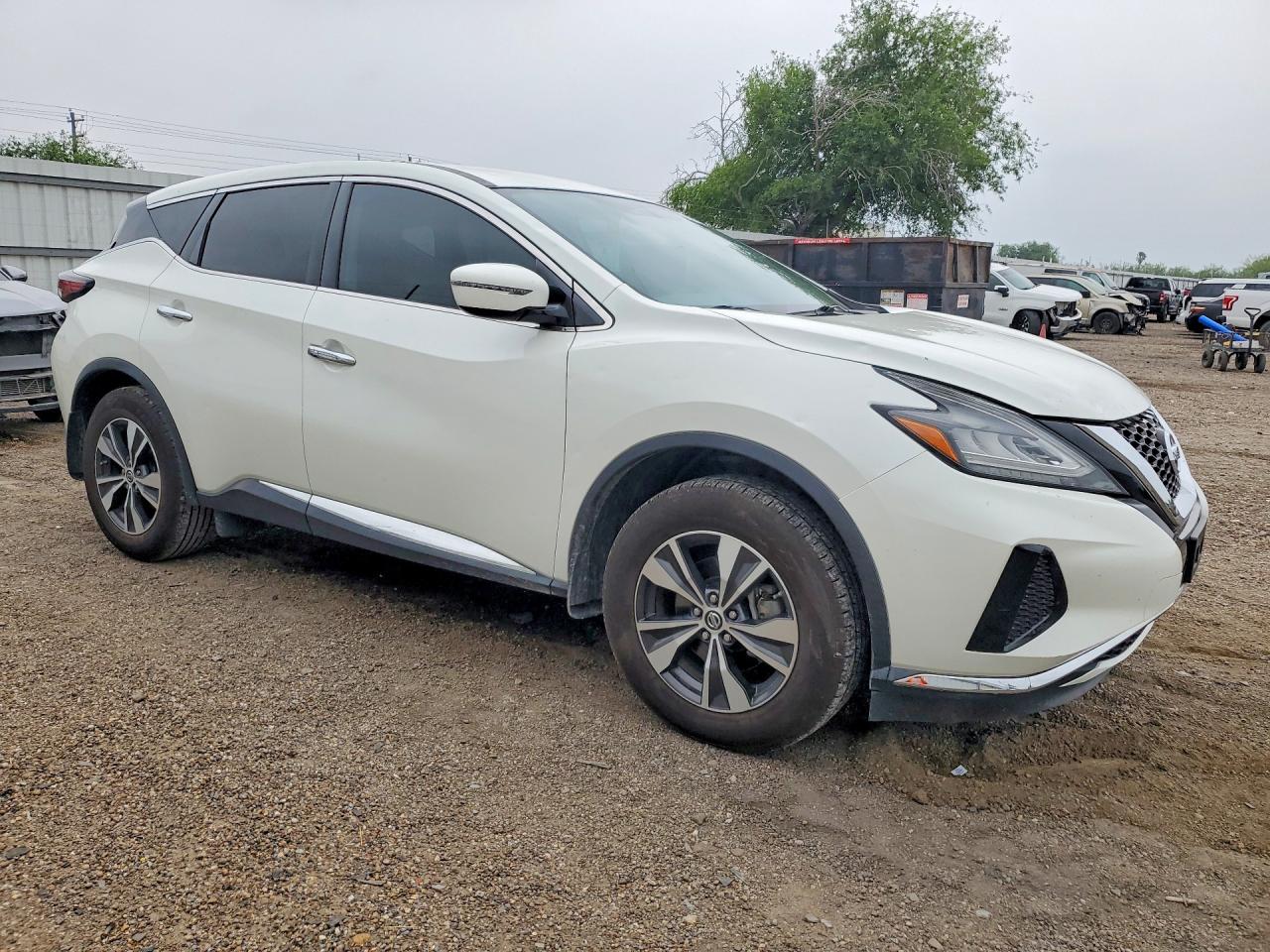 Nissan Murano S