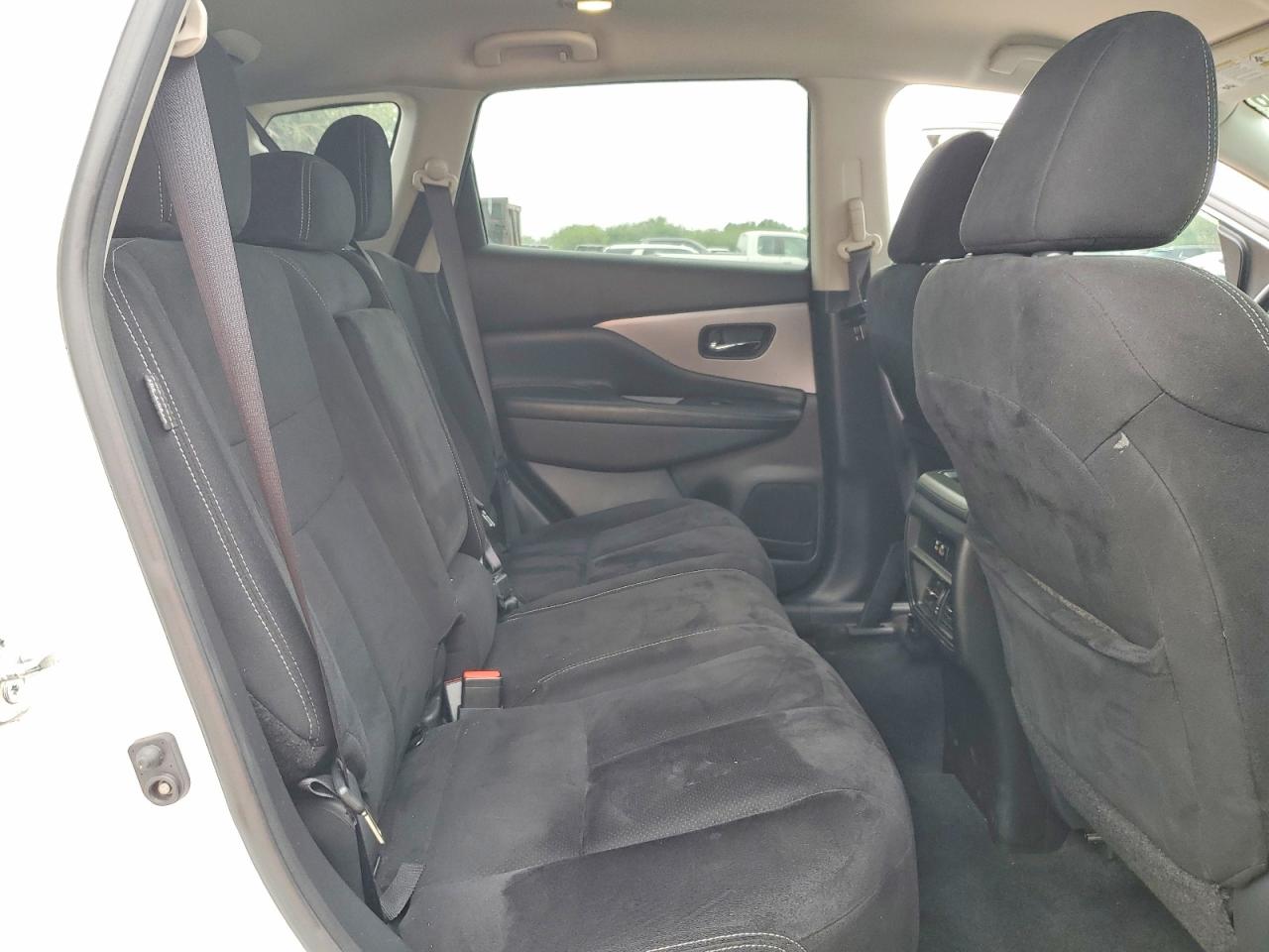 Nissan Murano S