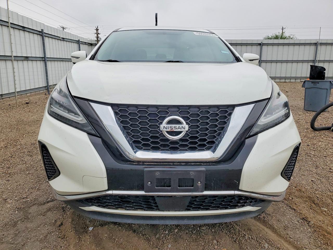 Nissan Murano S