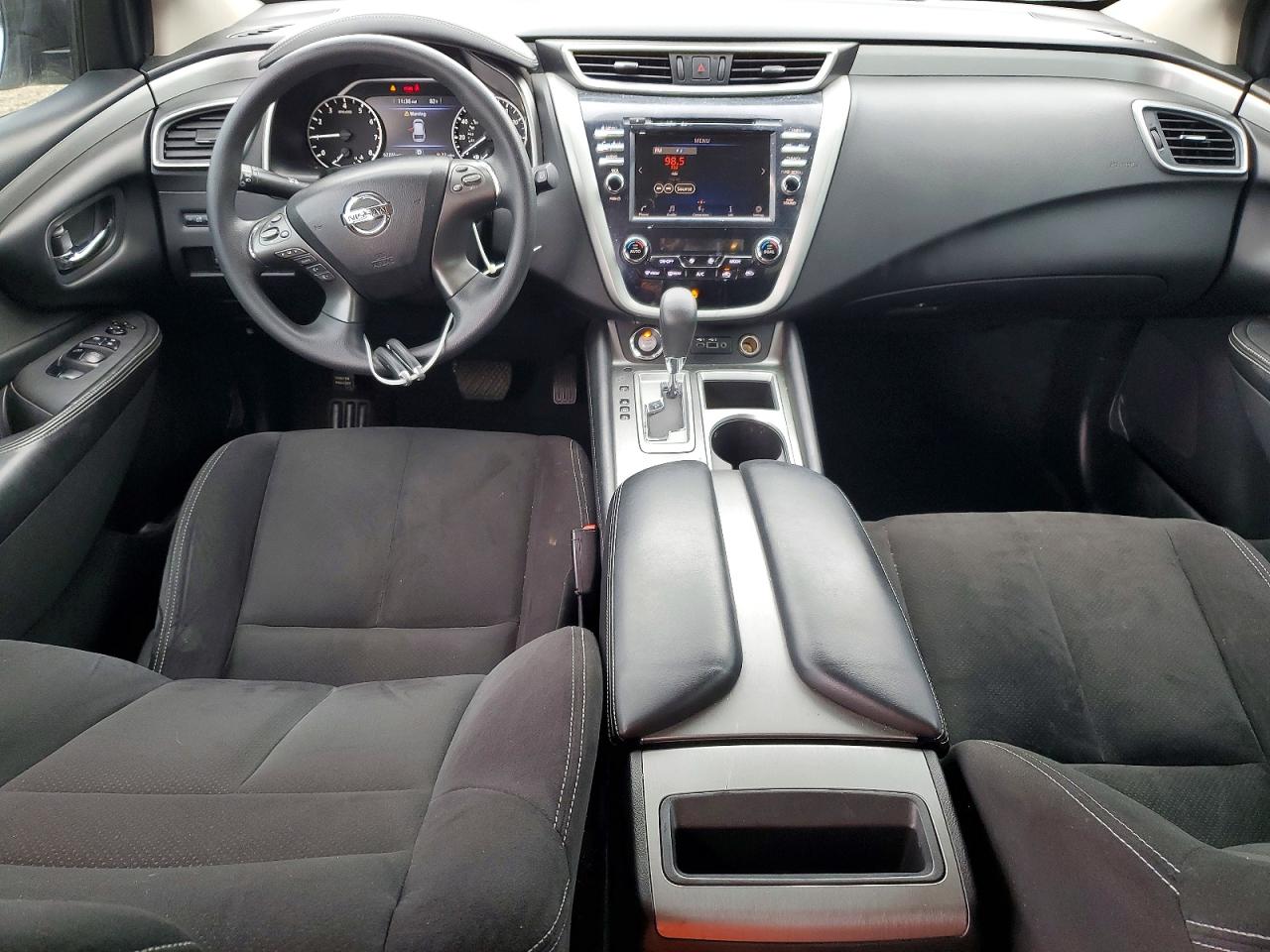 Nissan Murano S