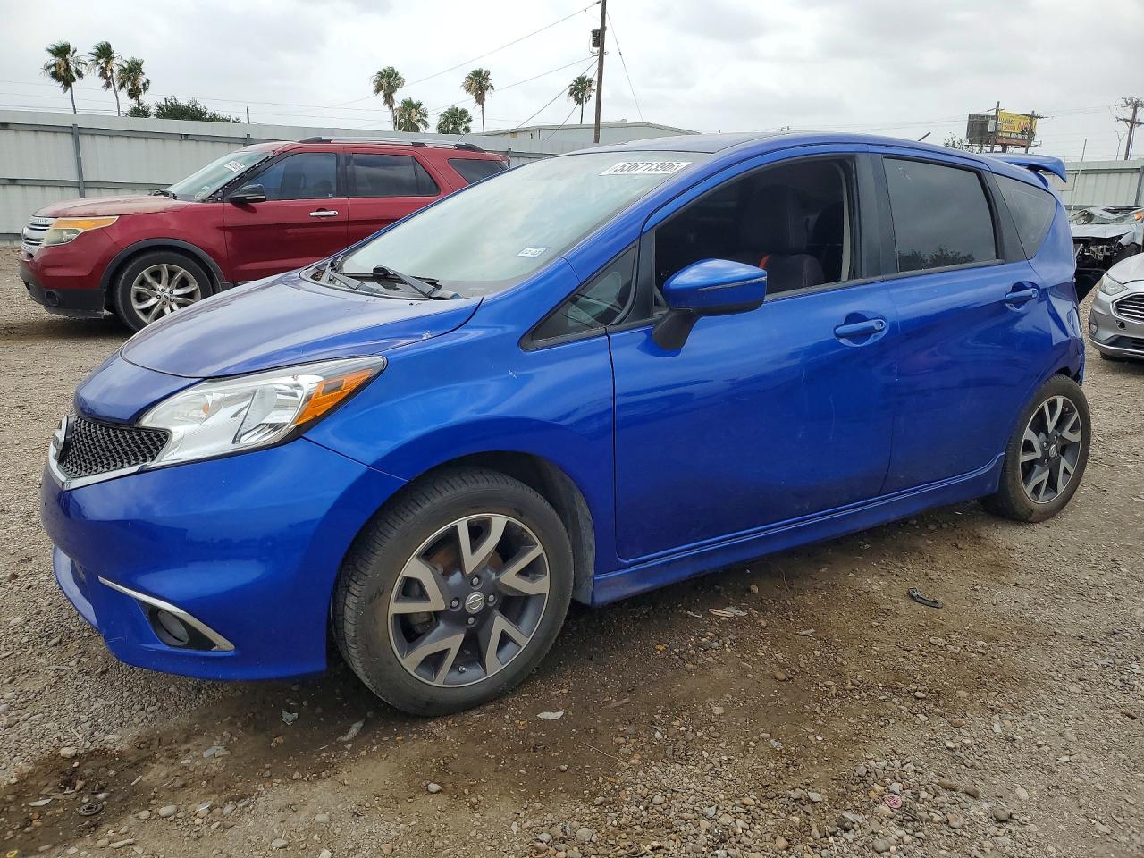 Salvage Nissan Versa Image