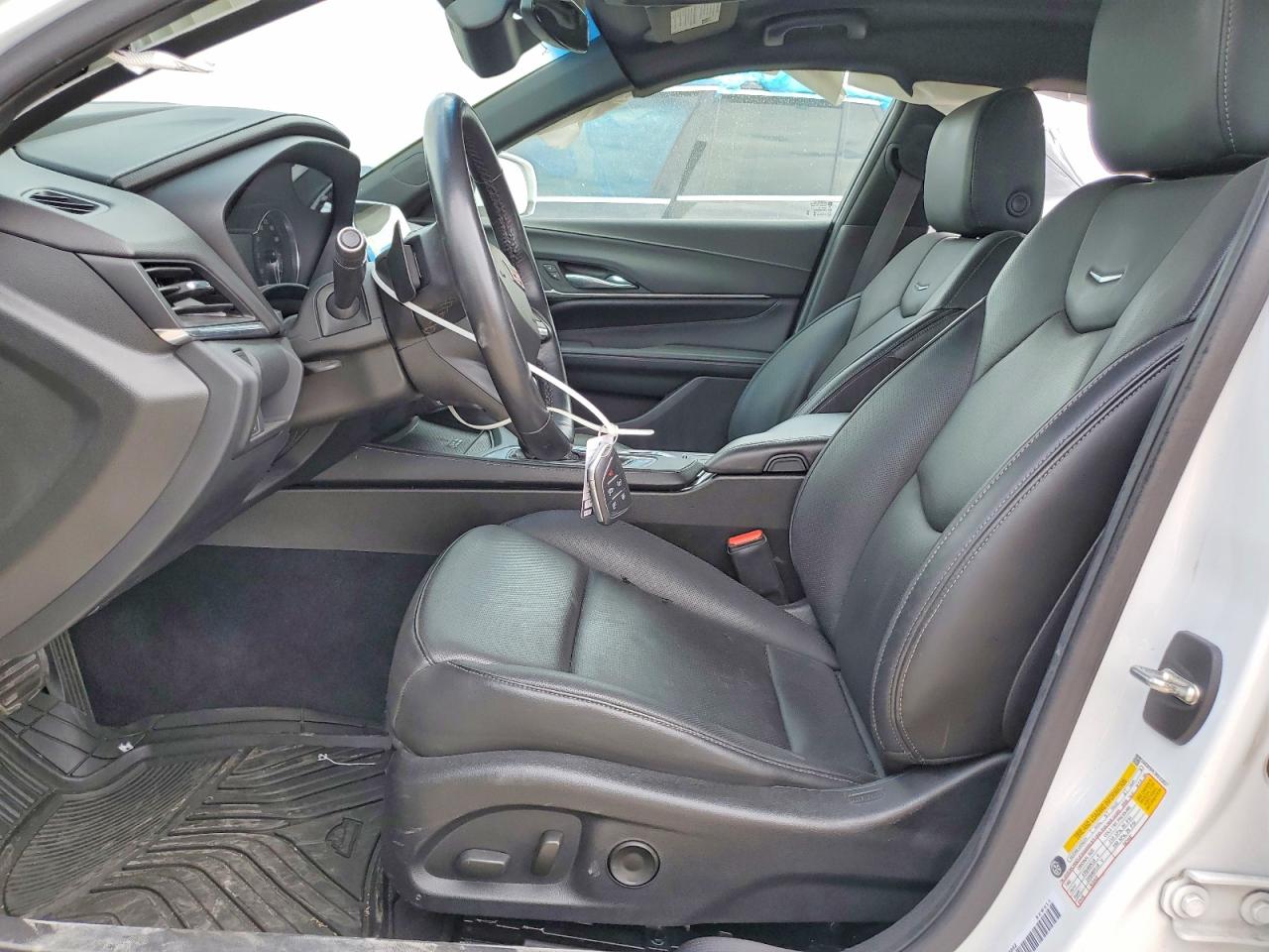 Cadillac CT4 Premium Luxury