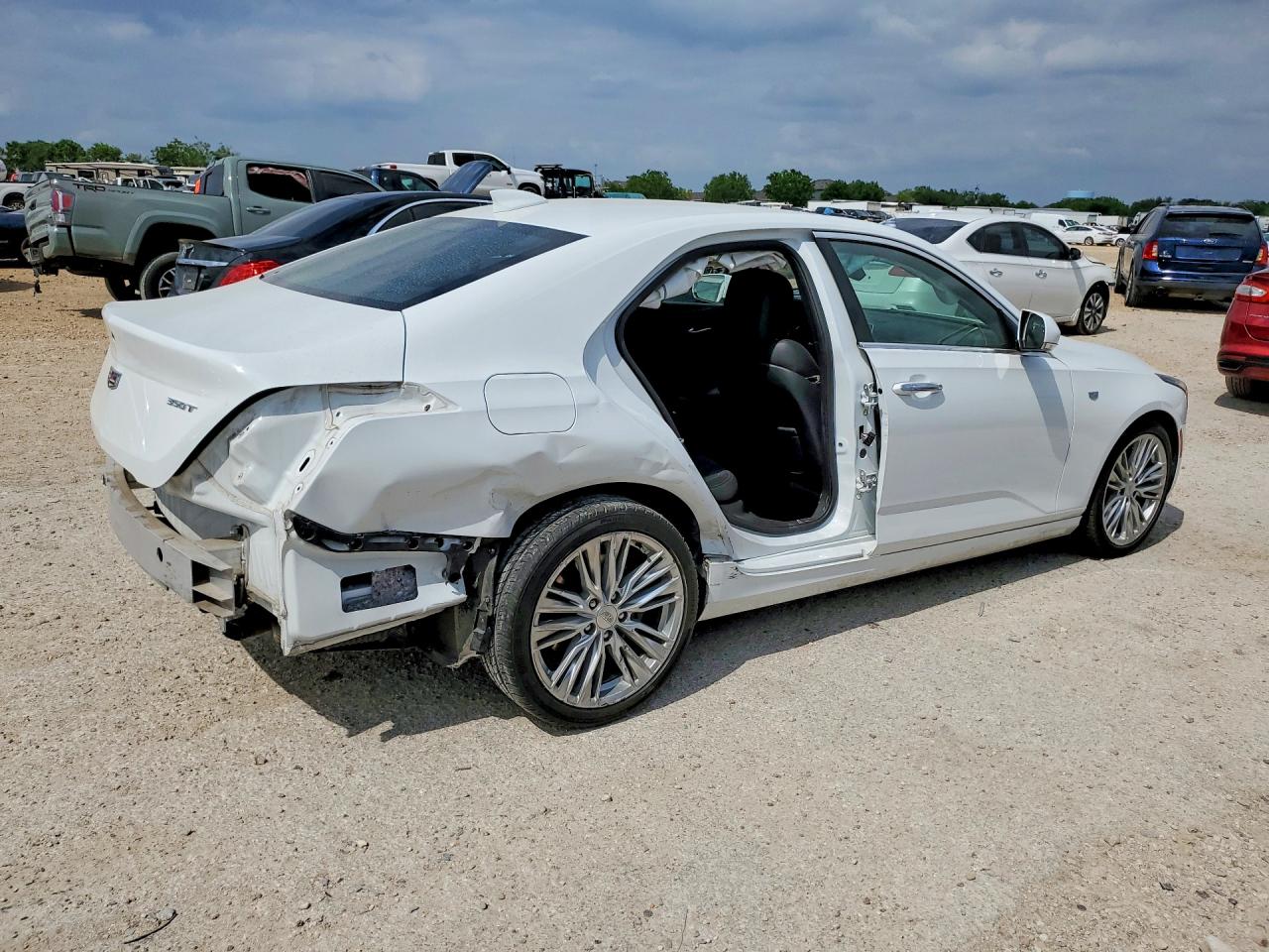 Cadillac CT4 Premium Luxury