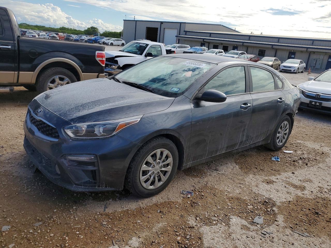 Salvage Kia Forte Image