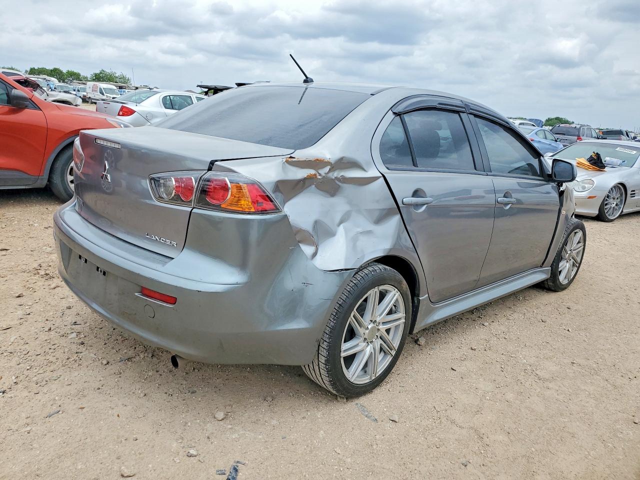 Mitsubishi Lancer Es