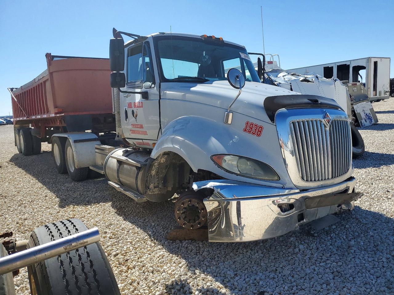 Salvage International Prostar Image