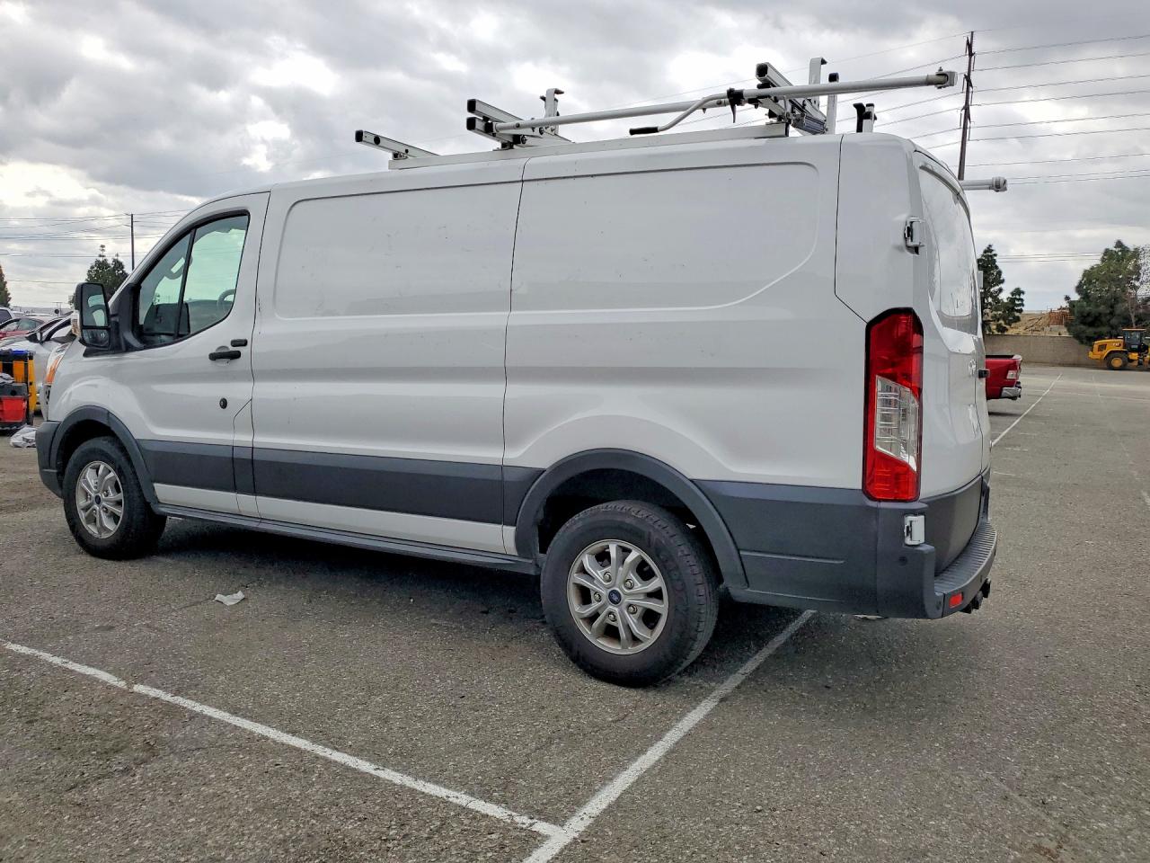 Ford Transit T-250