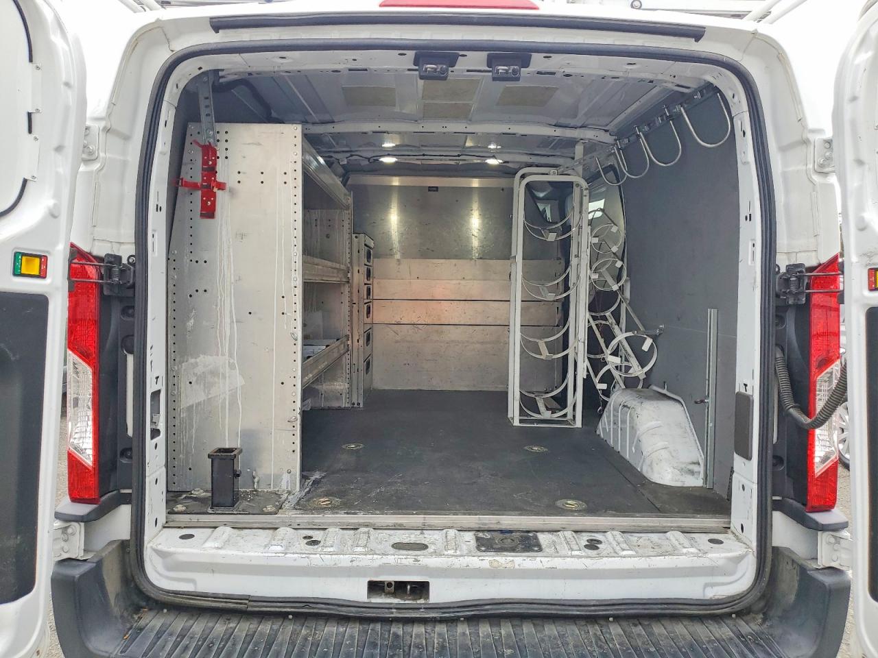 Ford Transit T-250