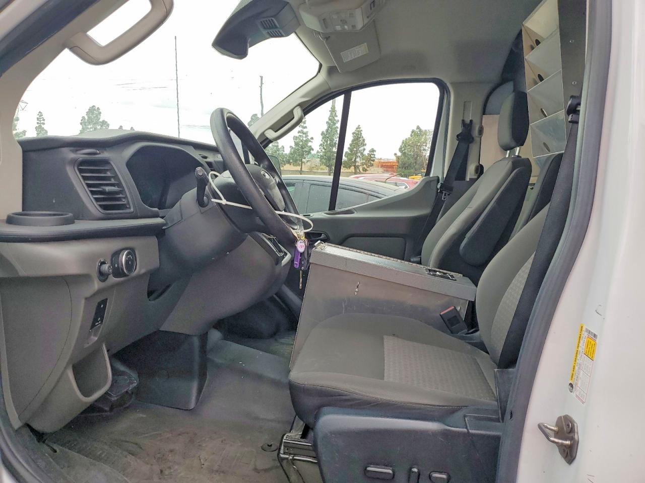 Ford Transit T-250