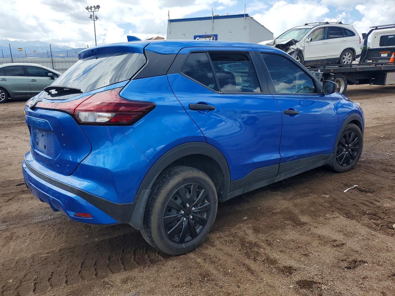 Nissan Kicks S