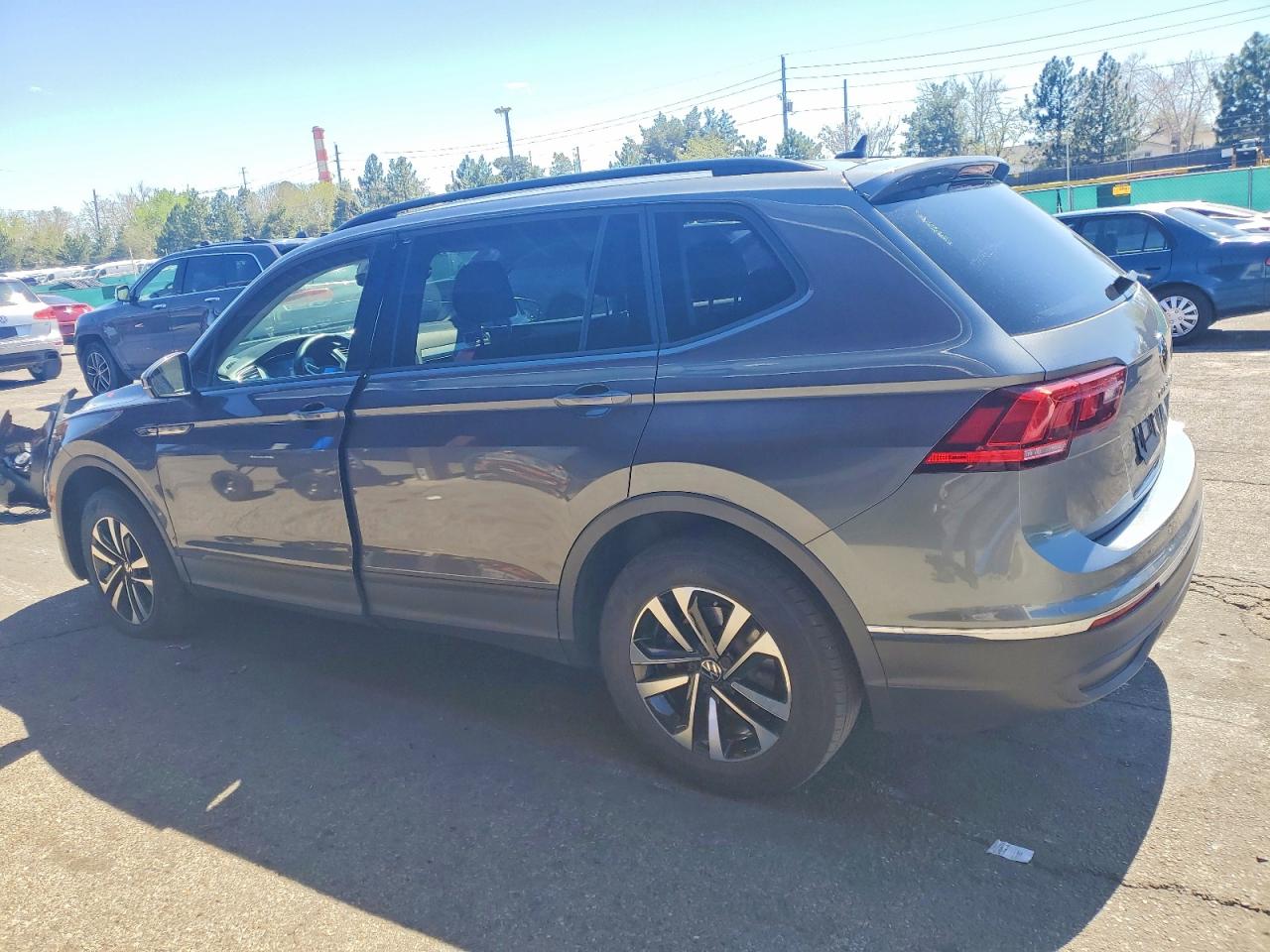 Volkswagen Tiguan S