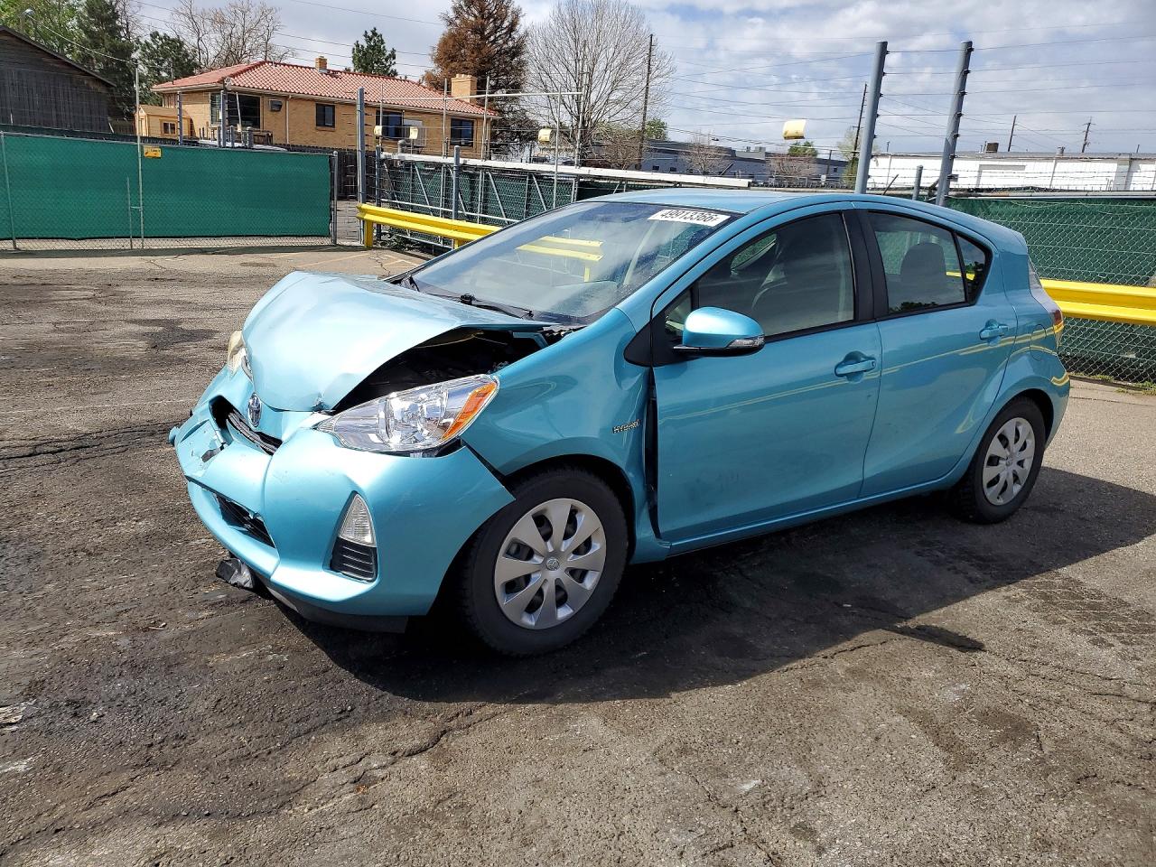 Salvage Toyota Prius Image