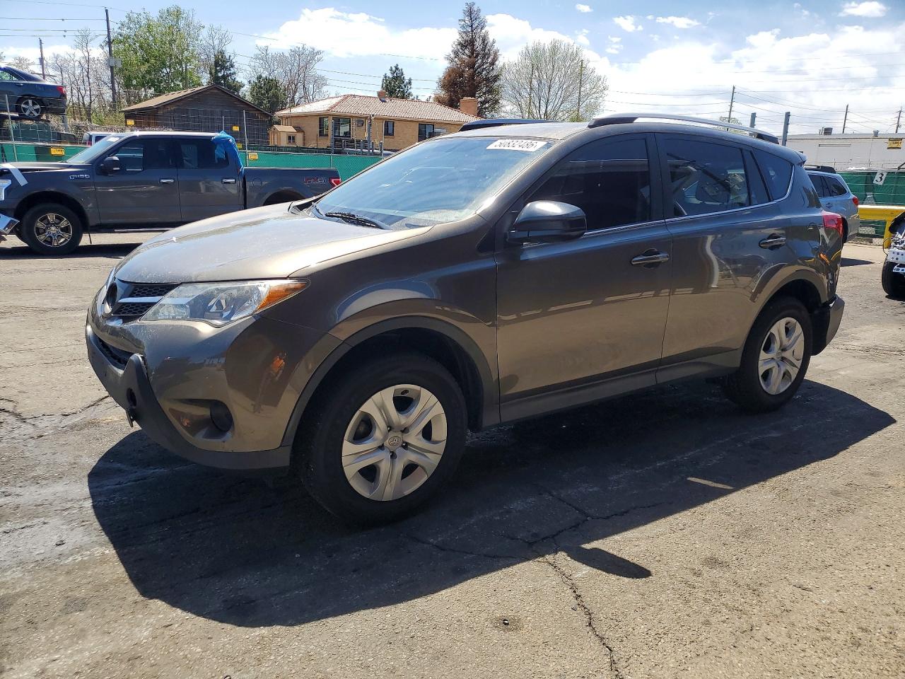 Salvage Toyota RAV4 Image