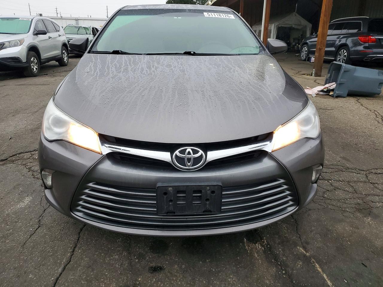 Toyota Camry Le
