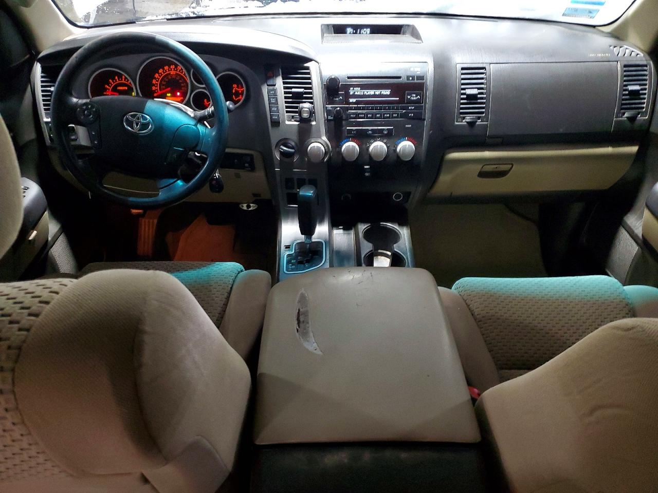 Toyota Tundra Crewmax Sr5