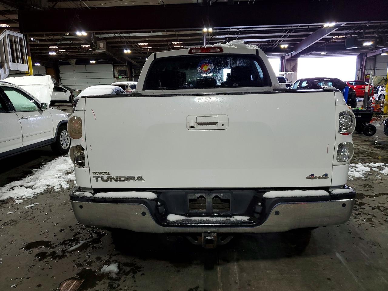 Toyota Tundra Crewmax Sr5