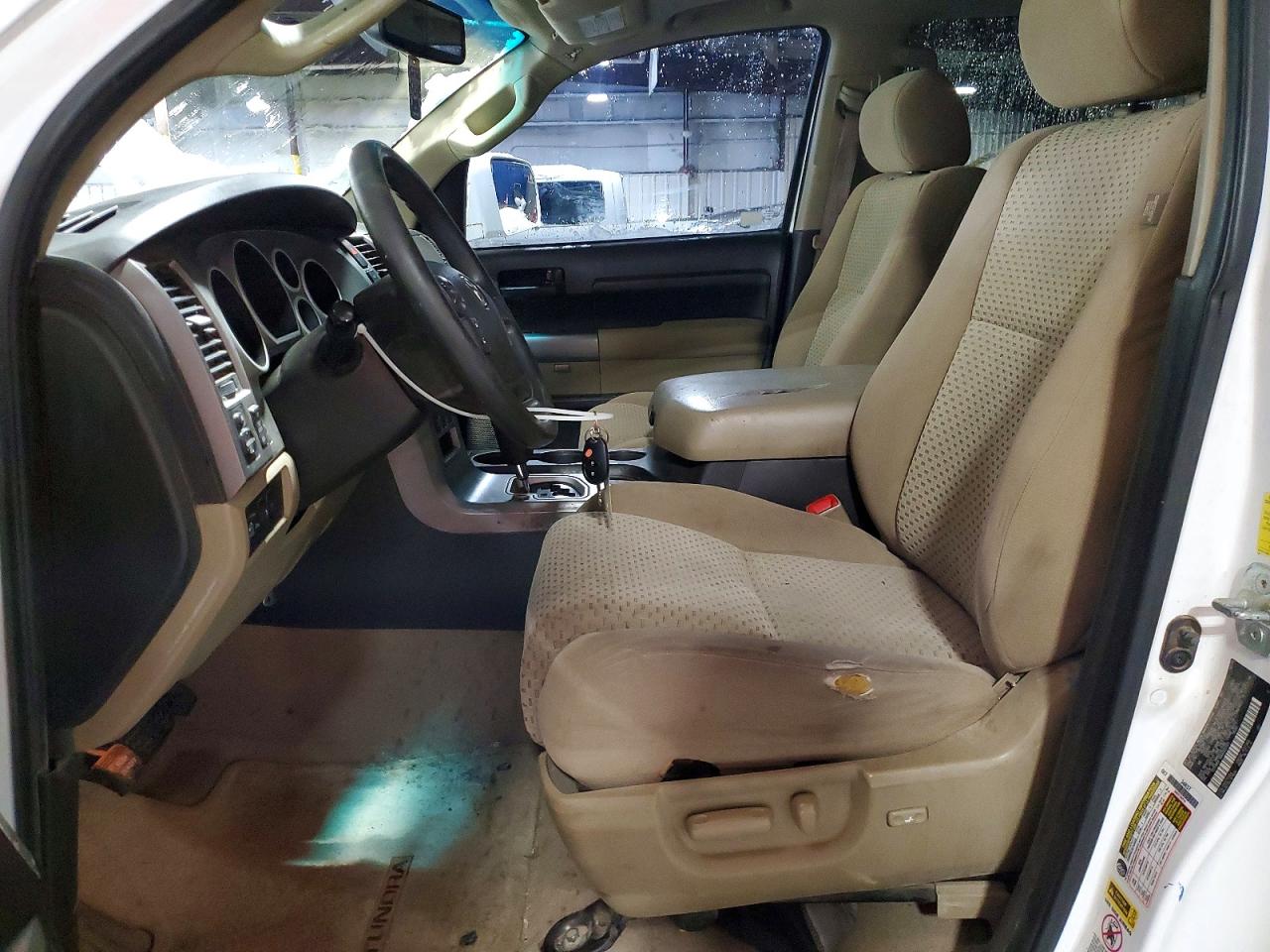 Toyota Tundra Crewmax Sr5