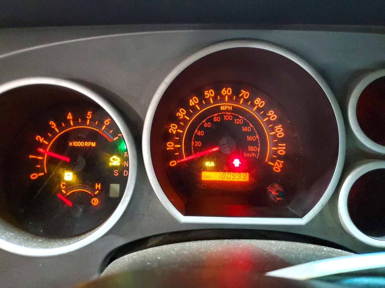 Toyota Tundra Crewmax Sr5